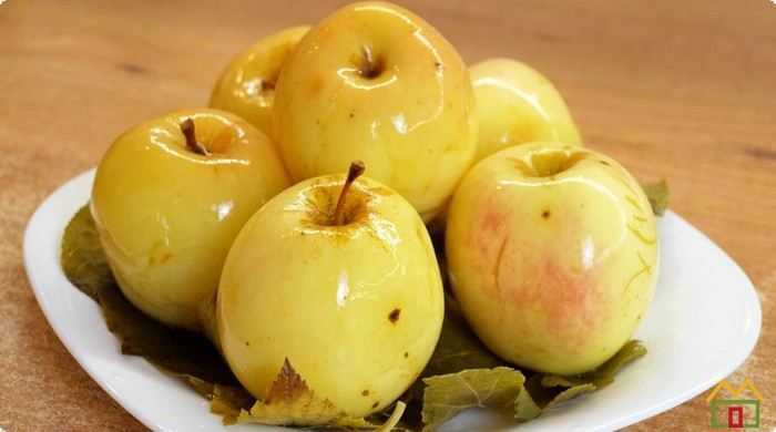 Моченые яблоки на зиму простой рецепт