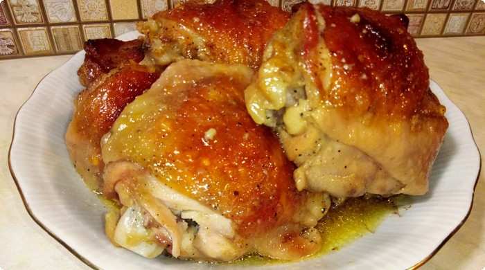 Жареные бедра курицы на сковороде, вкусный рецепт