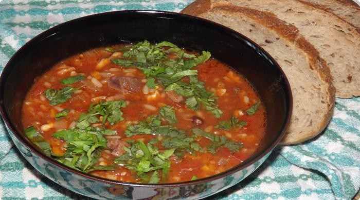 Суп харчо; вкусный рецепт из свинины с рисом и томатной пастой